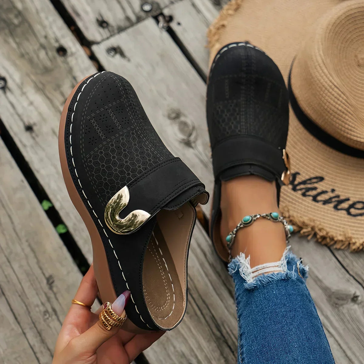 Sandalias de cuña Chic Caprielle