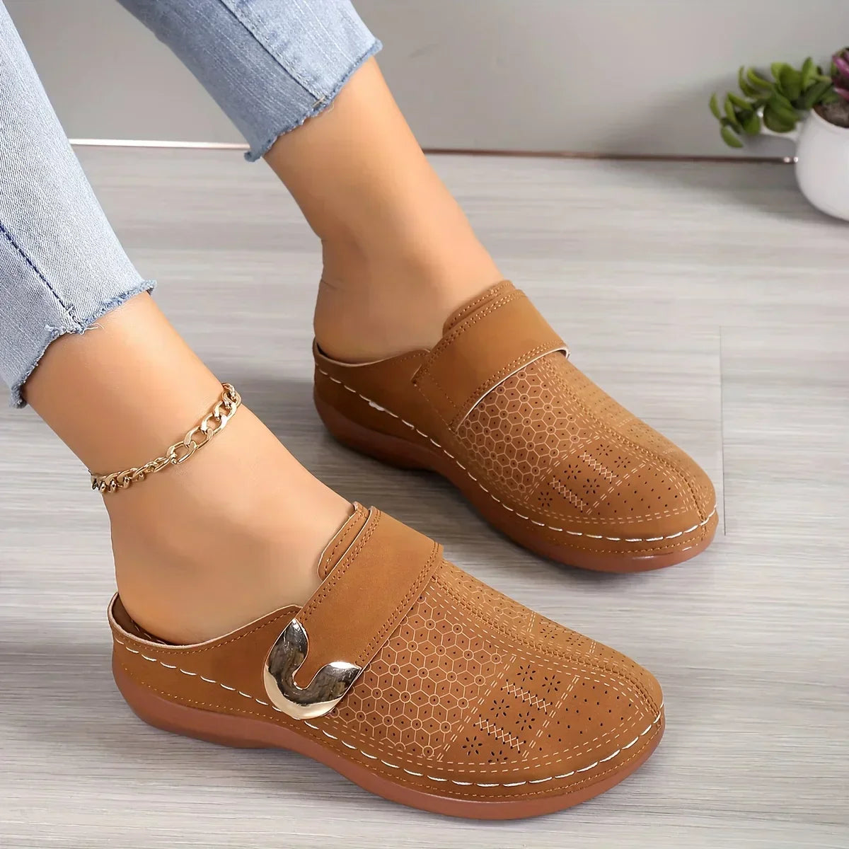 Sandalias de cuña Chic Caprielle