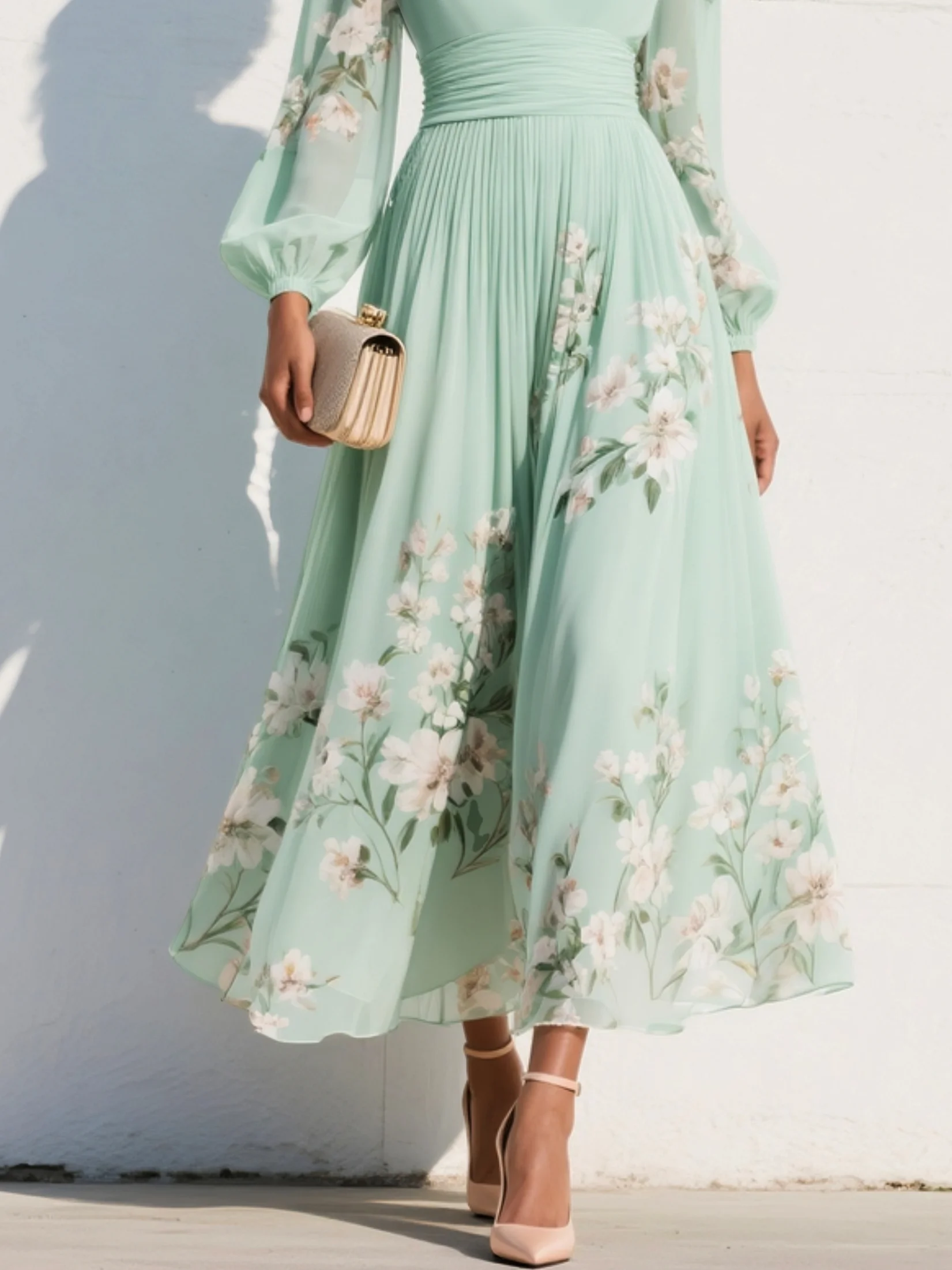 Vestido midi verde claro con escote en V de gasa con flores