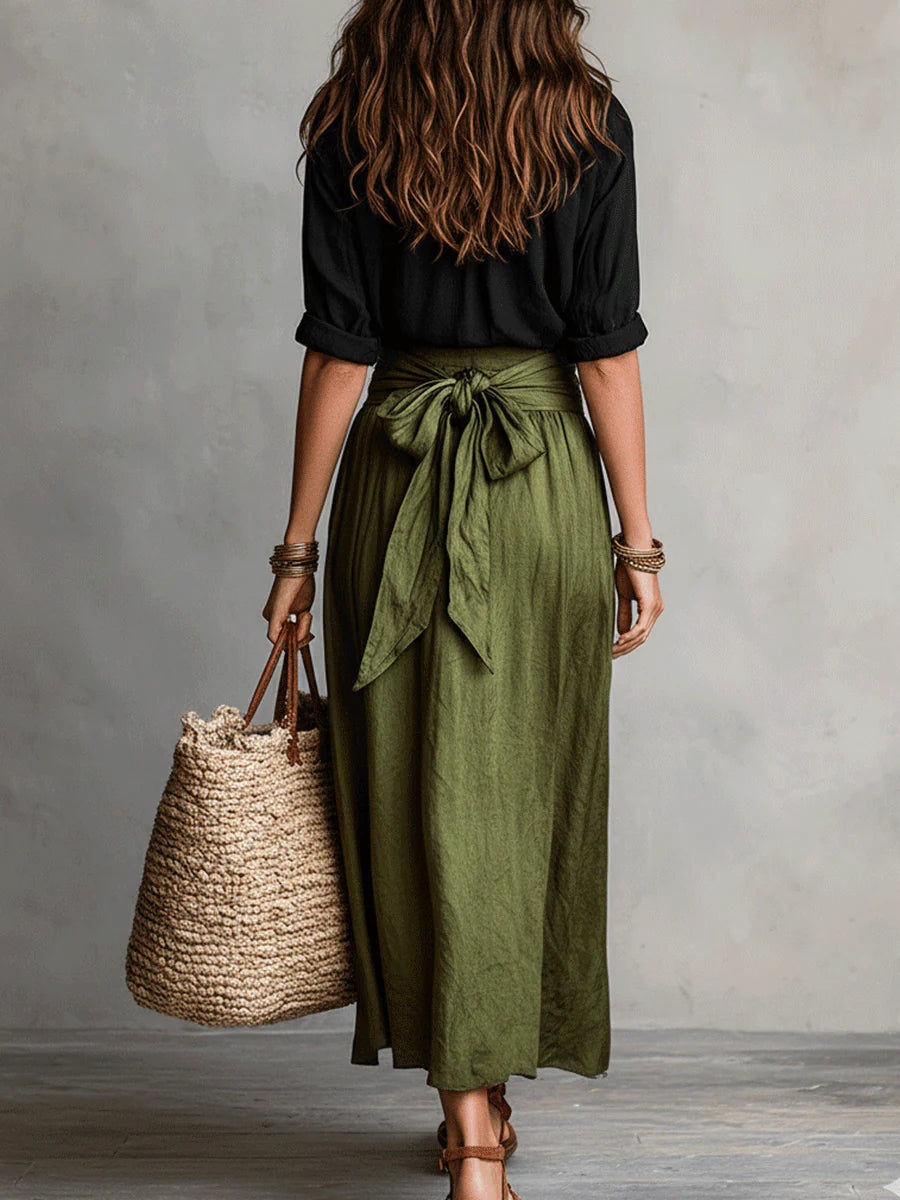 Elena™ | Conjunto de dos piezas: camiseta negra y falda midi verde oliva